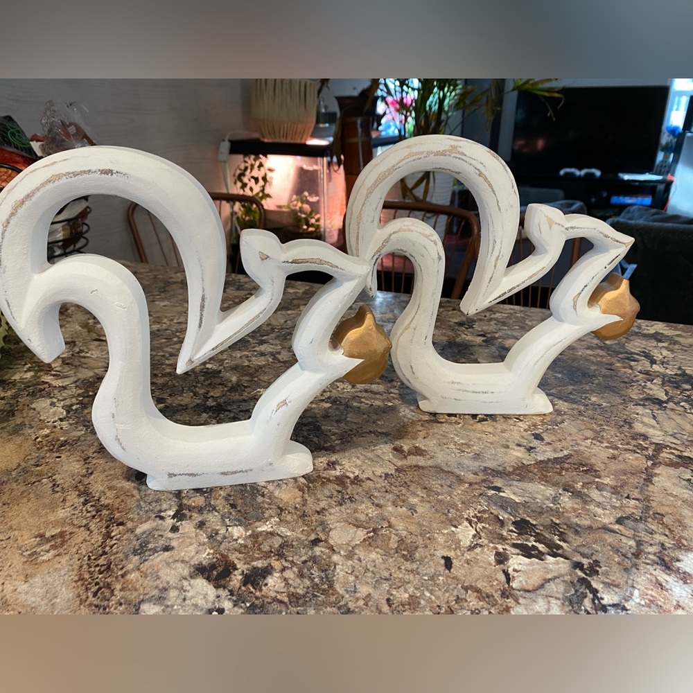 Cute squirrels (set of 2)